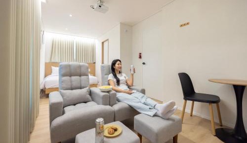 Deluxe Double Room with Movie