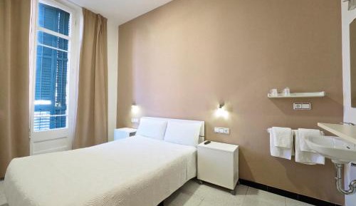 Double Room with Shared Bathroom
