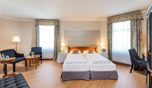 Large Double Room