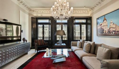 Five-Bedroom Apartment