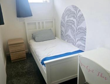Large Single Room
