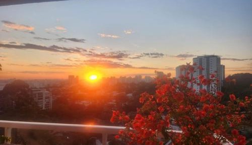 Deluxe Two-Bedroom Apartment with Garden View