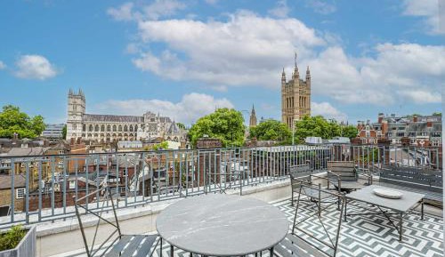 Four-Bedroom Duplex Penthouse 	
