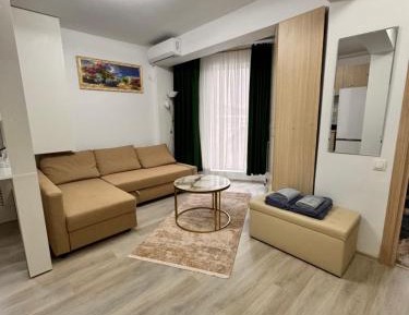 Studio Apartment with King Bed