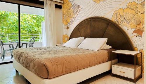 Double or Twin Room with Balcony