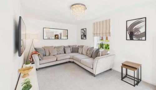 Three-Bedroom Holiday Home 