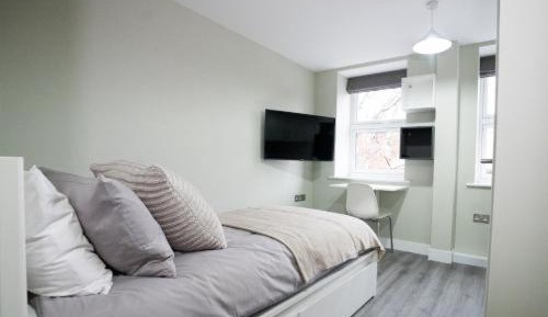 Single Room with Private Bathroom