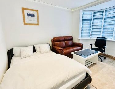 Double Room with Shared Bathroom