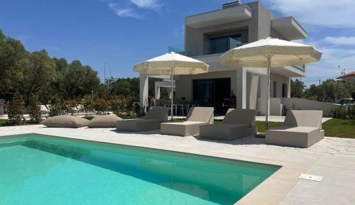 Villa with Private Pool