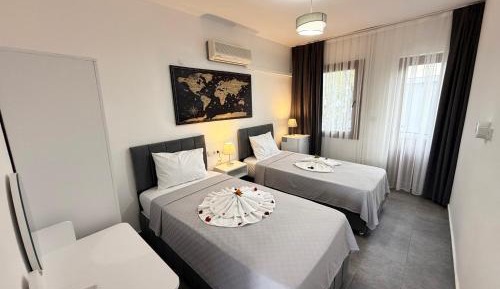 Twin Room with Pool View
