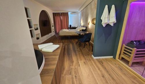 Junior Suite with Sauna