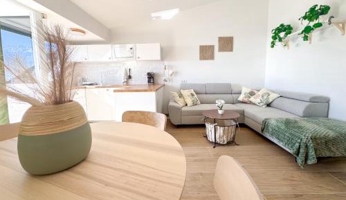 One-Bedroom Apartment with Sea View and Terrace