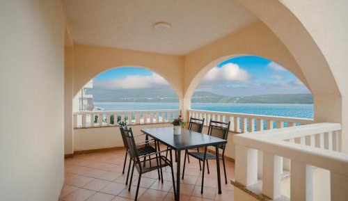 Two-Bedroom Apartment with Terrace and Sea View