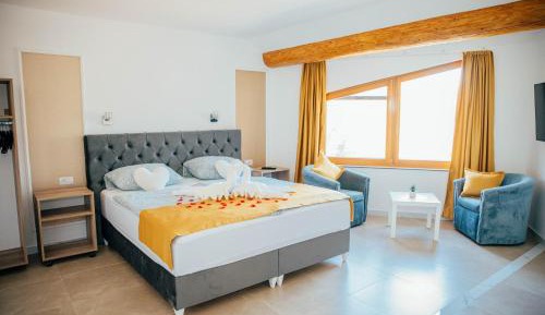 King Room with Lake View
