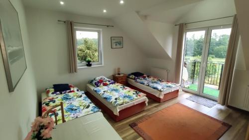 Basic Triple Room