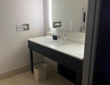 Standard King Room with Roll-In Shower - Communications Access