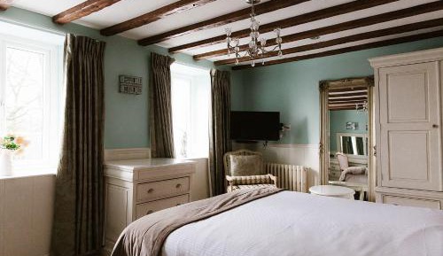 Feature Double Room