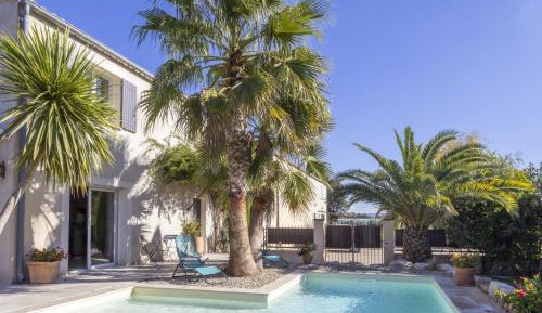 Three-Bedroom Holiday Home 