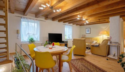 Superior One-Bedroom Apartment with Balcony
