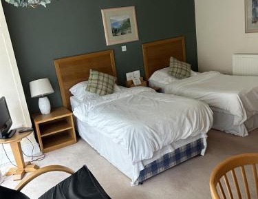 Twin Room with Private Bathroom