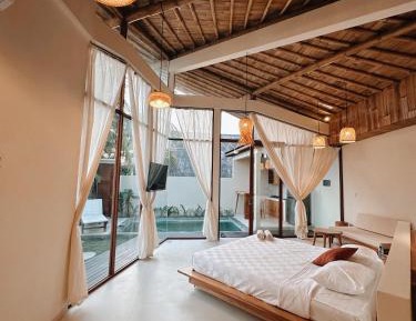 Villa with Private Pool