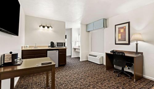 King Suite with Sofa Bed - Non-Smoking
