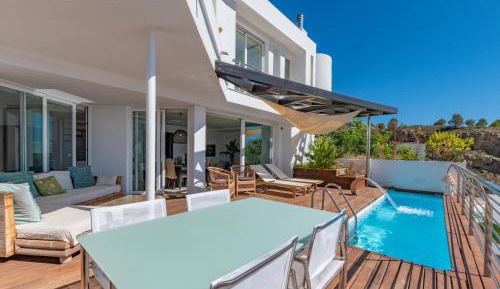 Villa with Sea View