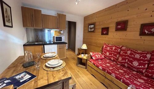 Apartment (2 Adults)