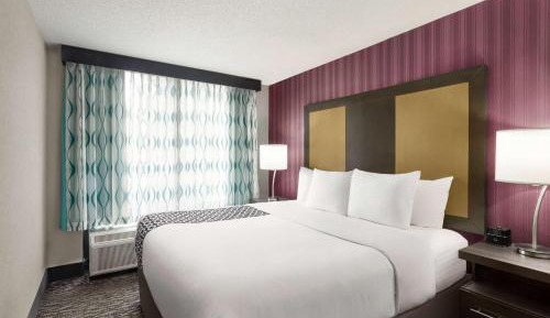 Executive King Room - Non-Smoking
