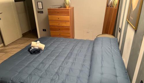 Standard Double Room with Shared Bathroom