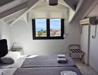 Studio - Split Level