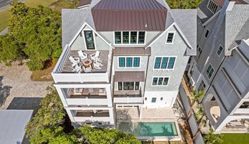 Seven-Bedroom House