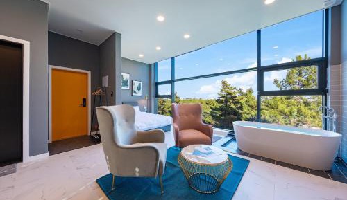 Double Room 2