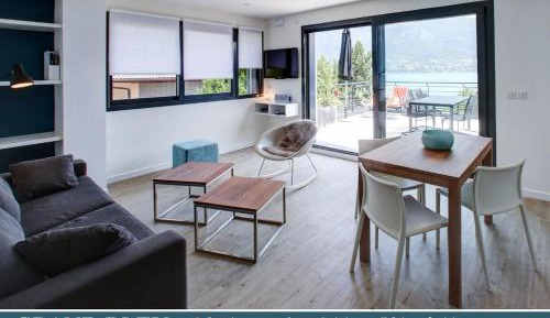 One Bedroom Apartment with Lake View and Spa - Grand Bleu 