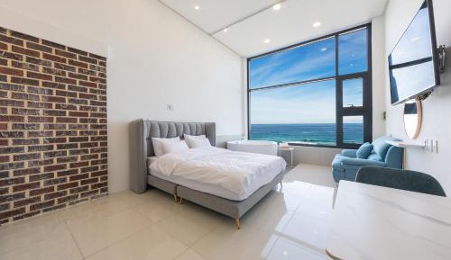 Double Room with Sea View 2