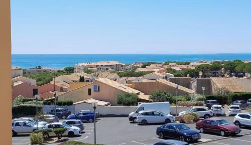 Two-Bedroom Apartment with Balcony and Sea View