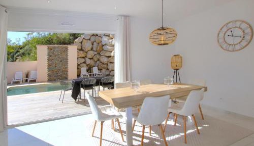 Three-Bedroom Holiday Home 
