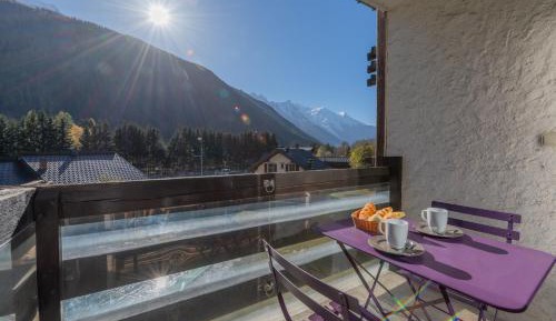 Studio with Balcony
