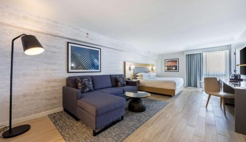 Junior King Suite with Seating Area