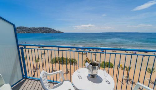 Twin Room with Sea View