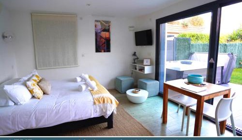 Garden Level Studio with Spa - Azur