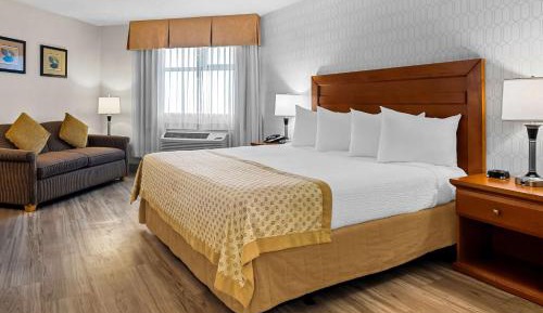 King Room - Mobility Accessible/Non-Smoking