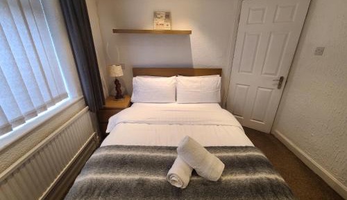 Double Room with Shared Bathroom