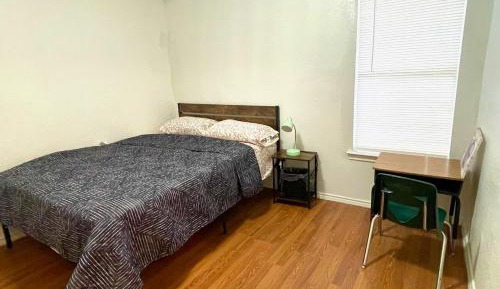 Single Room with Shared Bathroom