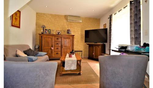 Three-Bedroom Holiday Home 