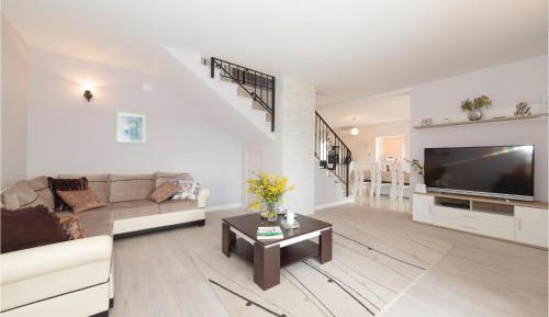 Four-Bedroom Holiday Home