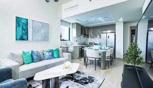 Three-Bedroom Apartment with Balcony