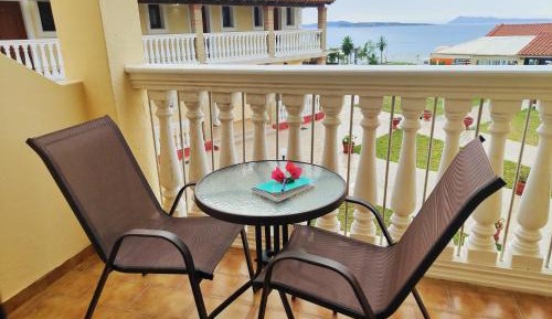 Double or Twin Room with Partial Sea View