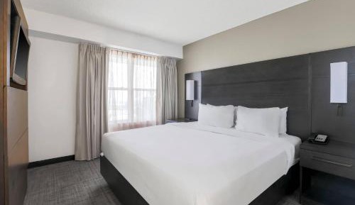 Two-Bedroom Suite with Fireplace
