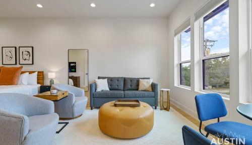 Studio Apartment with King Bed